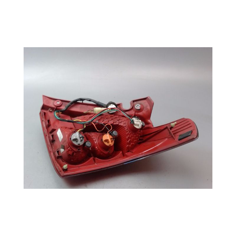 FEU ARRIERE GAUCHE  SUZUKI SWIFT III 2005-2011