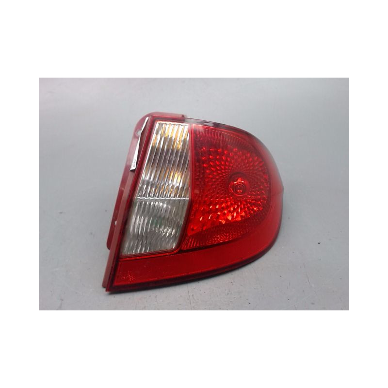 FEU ARRIERE DROIT HYUNDAI GETZ Phase 1 2002-2005
