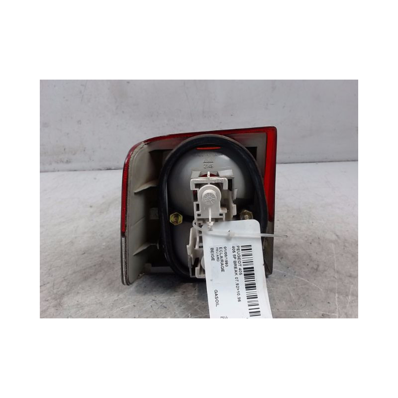 FEU ARRIERE DROIT PEUGEOT 405 BREAK 92-96