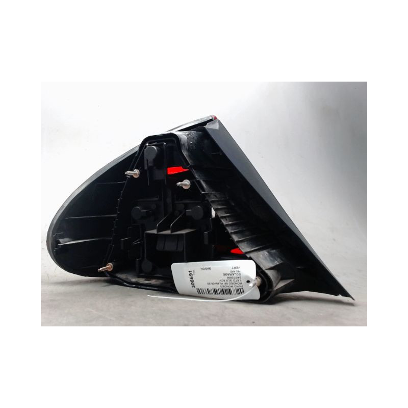 FEU ARRIERE DROIT FORD MONDEO 96-00
