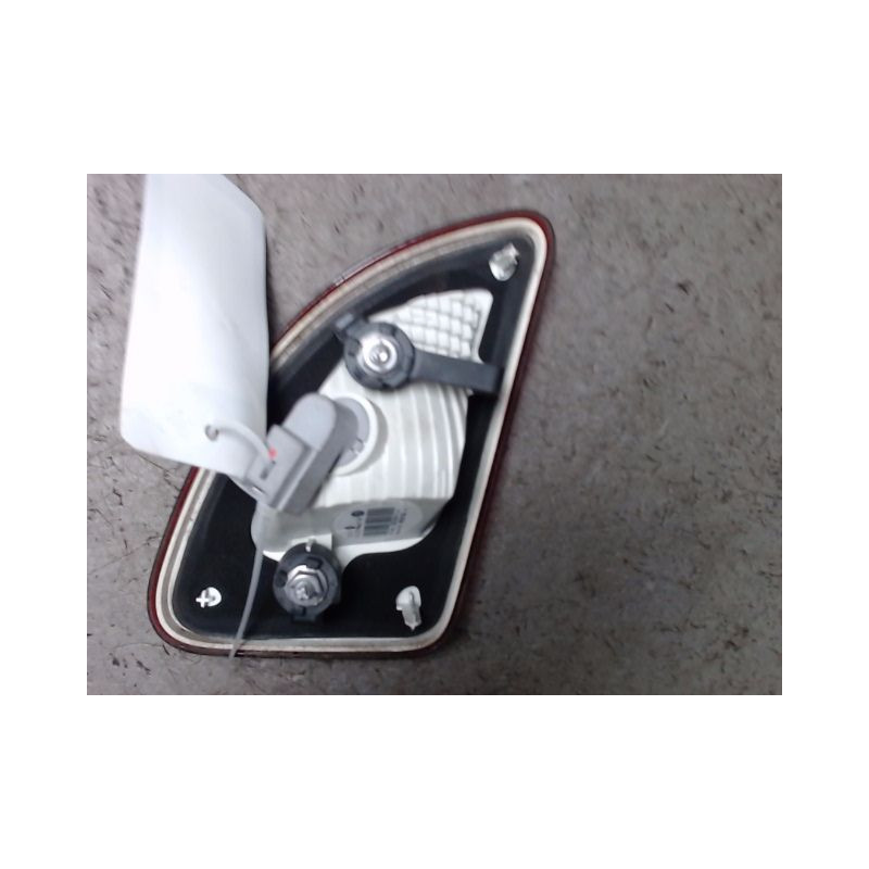 FEU RECUL GAUCHE RENAULT TWINGO 2 2010-