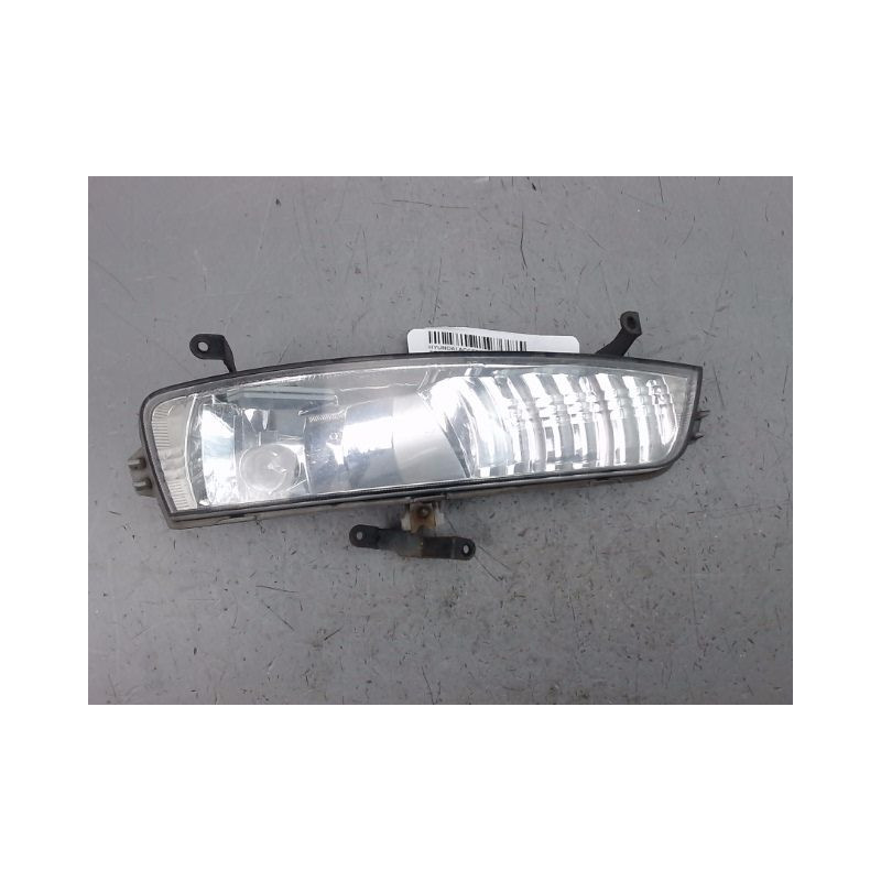 PHARE ANTIBROUILLARD AVANT DROIT HYUNDAI ACCENT II 2001-2005