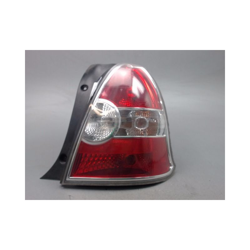 FEU ARRIERE DROIT HYUNDAI ACCENT II 2001-2005