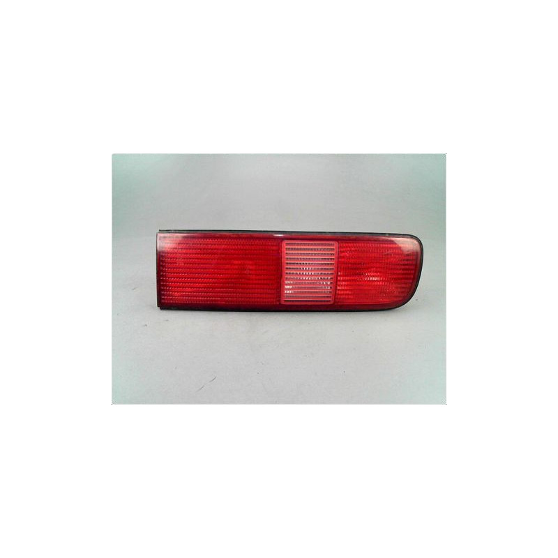 FEU ARRIERE INTERIEUR GAUCHE RENAULT SAFRANE 96 -2000