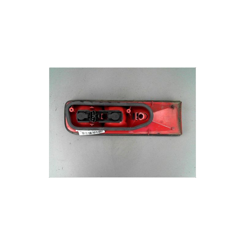 FEU ARRIERE INTERIEUR GAUCHE RENAULT SAFRANE 96 -2000