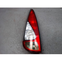 FEU ARRIERE GAUCHE  TOYOTA YARIS VERSO 2003-