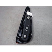 FEU ARRIERE GAUCHE  TOYOTA YARIS VERSO 2003-