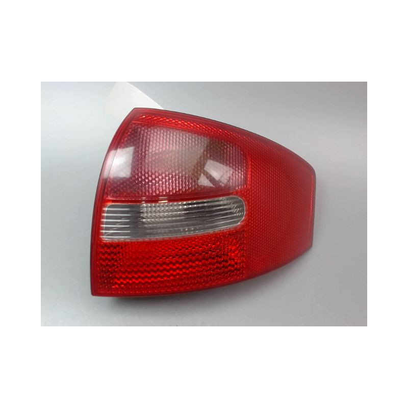 FEU ARRIERE DROIT AUDI A6 BERL. II Phase 2 2001-2004