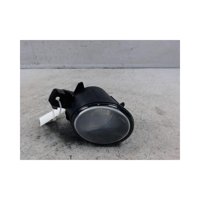 PHARE ANTIBROUILLARD AVANT DROIT RENAULT CLIO II PH.2 01-06