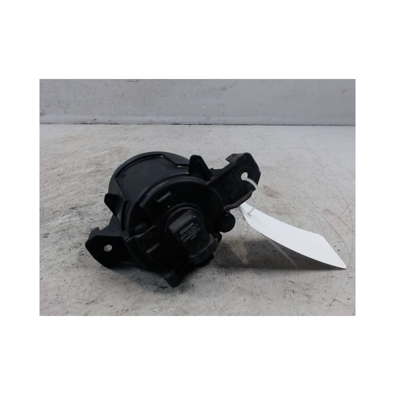 PHARE ANTIBROUILLARD AVANT DROIT RENAULT CLIO II PH.2 01-06