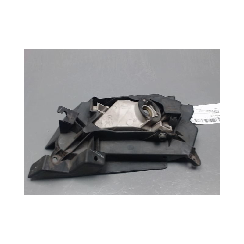 PHARE ANTIBROUILLARD AVANT DROIT MAZDA MAZDA 3  5P