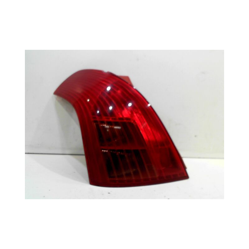 FEU ARRIERE GAUCHE  SUZUKI SWIFT