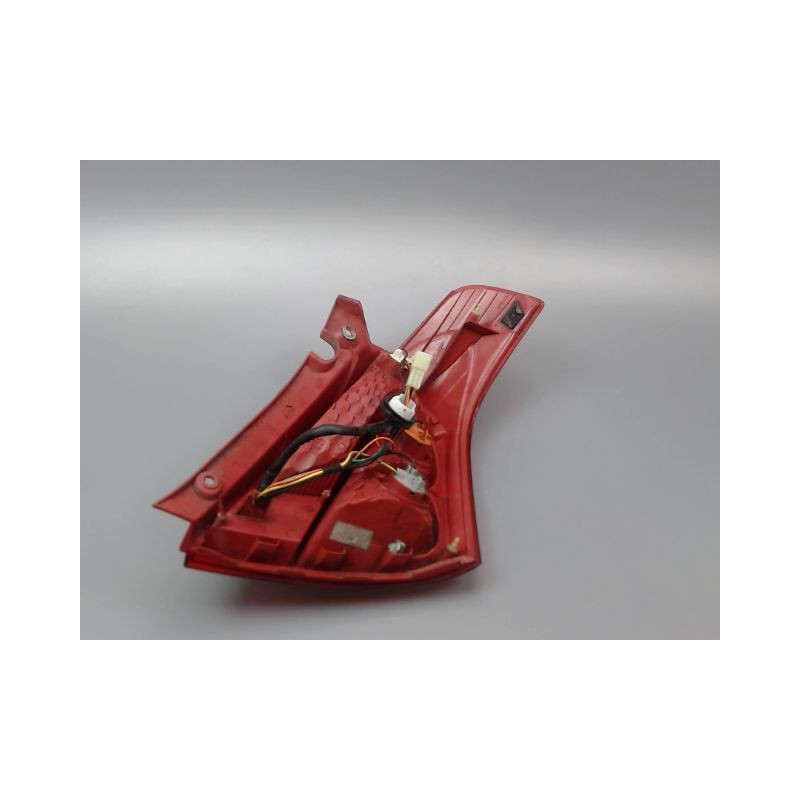 FEU ARRIERE GAUCHE  SUZUKI SWIFT III 2005-2011