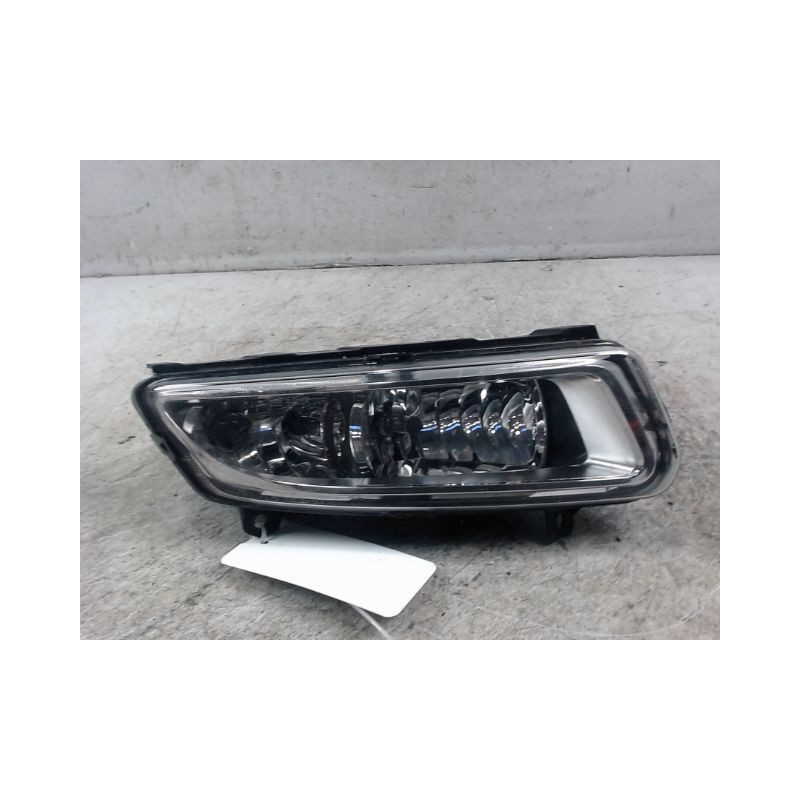 PHARE ANTIBROUILLARD AVANT GAUCHE VOLKSWAGEN POLO 2005-