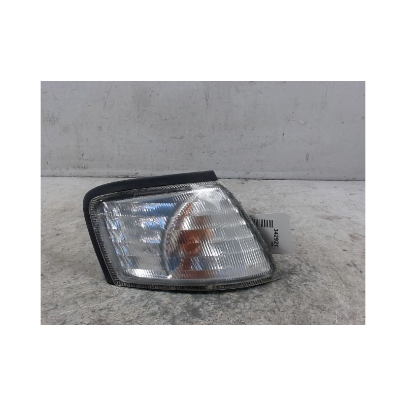 CLIGNOTANT DROIT NISSAN PRIMERA 97-99