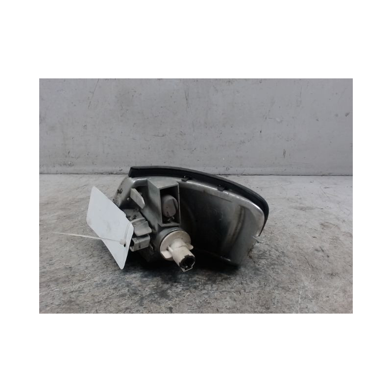 CLIGNOTANT DROIT NISSAN PRIMERA 97-99