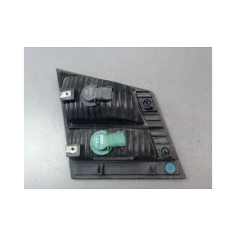 FEU ARRIERE INTERIEUR DROIT DODGE JOURNEY MONOSP. 2008-...