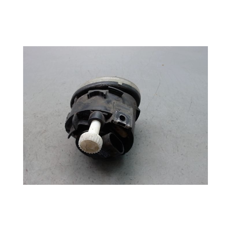 PHARE ANTIBROUILLARD AVANT DROIT NISSAN ALMERA TINO MONOSP. Phase 1 2000-2003
