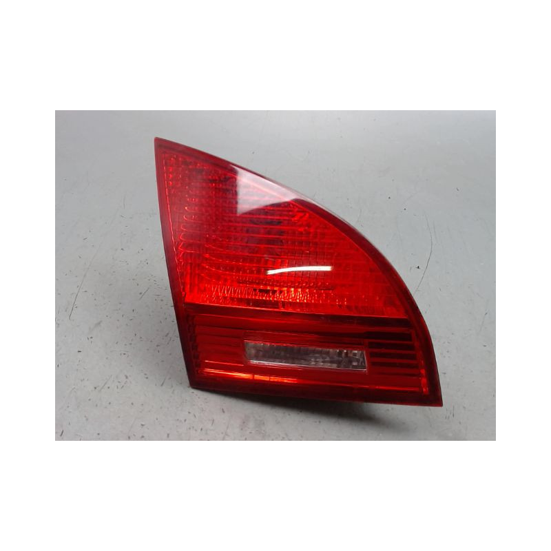 FEU ARRIERE INTERIEUR GAUCHE KIA VENGA 09-