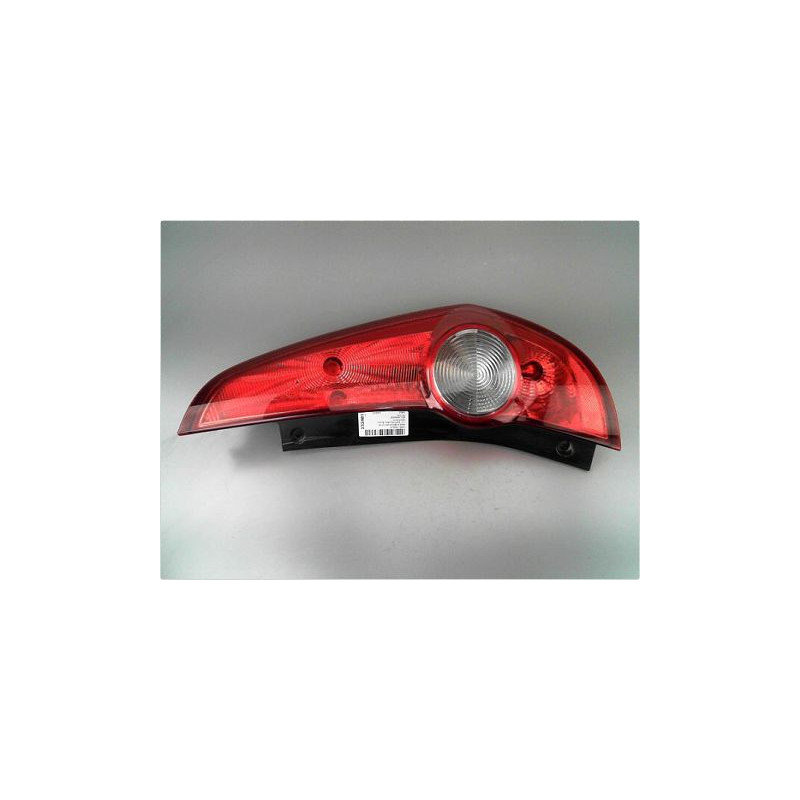 FEU ARRIERE DROIT OPEL AGILA (B) 08-14