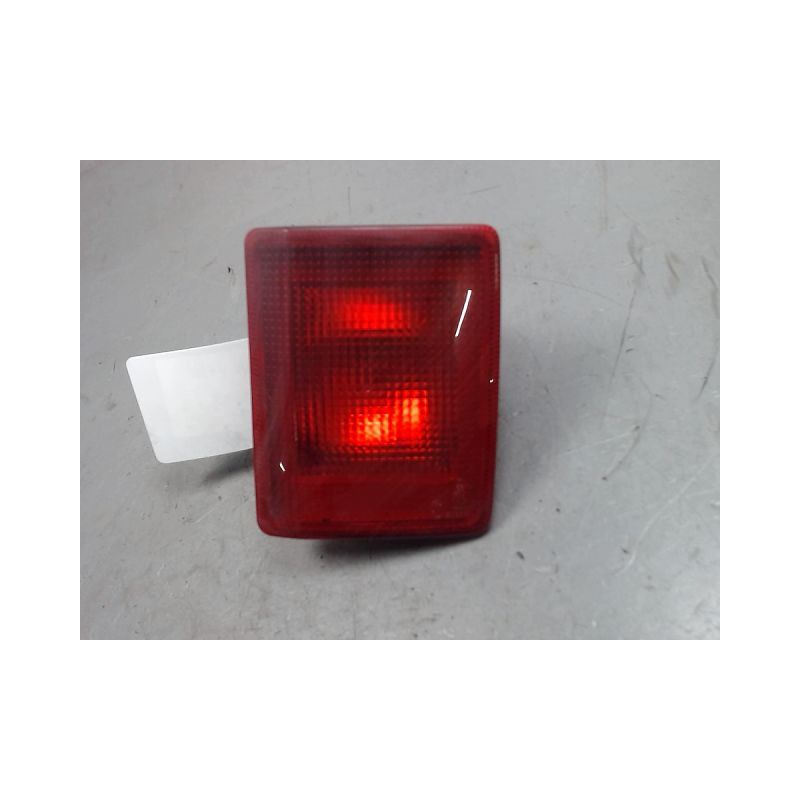 FEU BROUILLARD ARRIERE DROIT PEUGEOT 407 SW