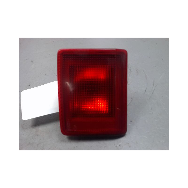 FEU BROUILLARD ARRIERE GAUCHE PEUGEOT 407 SW
