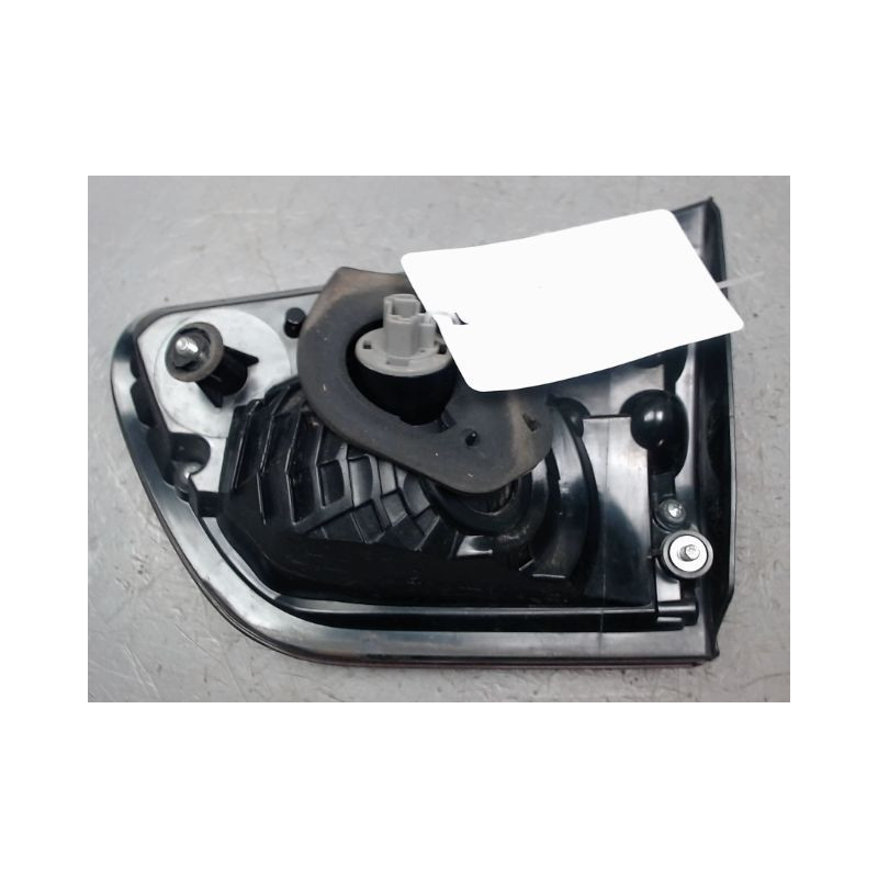 FEU ARRIERE INTERIEUR GAUCHE CITROEN C-CROSSER 2007-