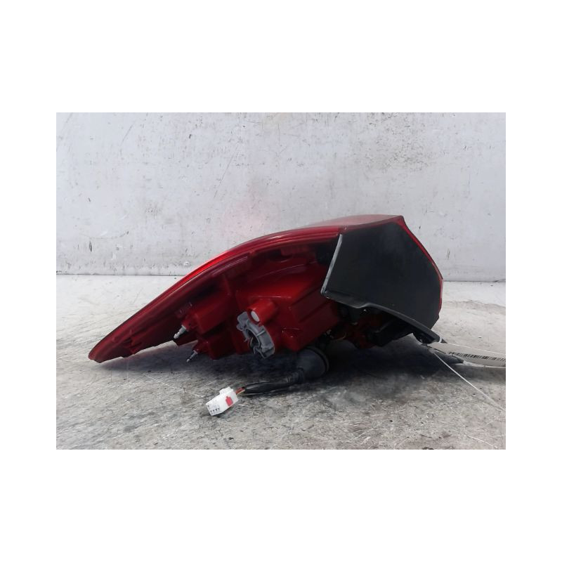 FEU ARRIERE DROIT KIA CEE-D