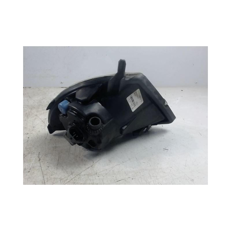 PHARE ANTIBROUILLARD AVANT DROIT FORD FIESTA 02 -05