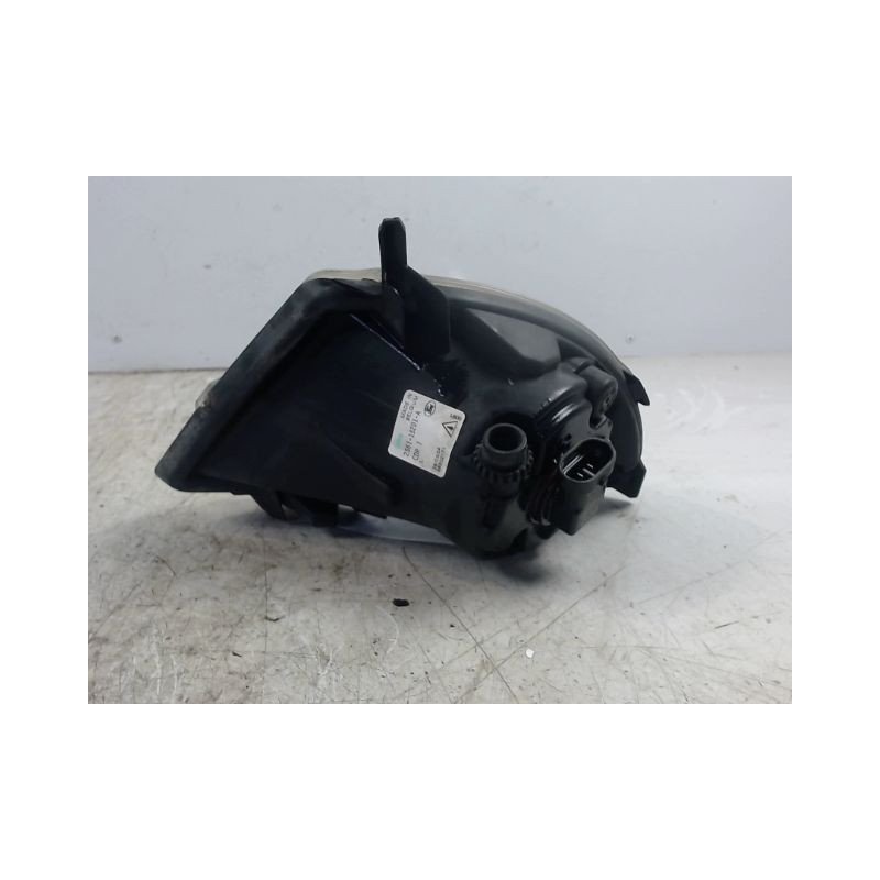 PHARE ANTIBROUILLARD AVANT GAUCHE FORD FIESTA 02 -05