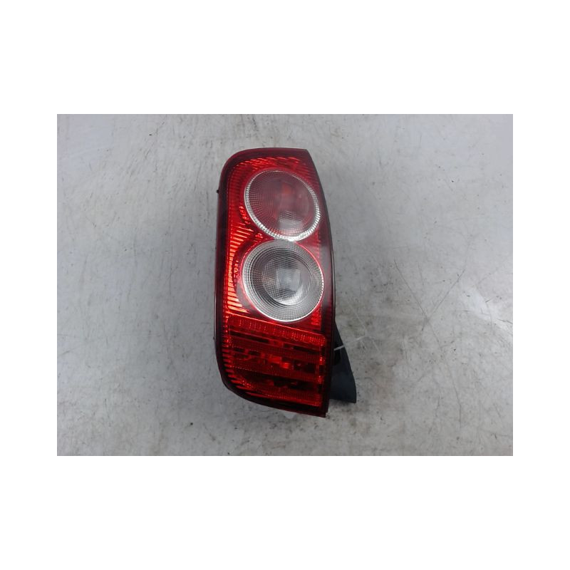 FEU ARRIERE GAUCHE  NISSAN MICRA 2009-
