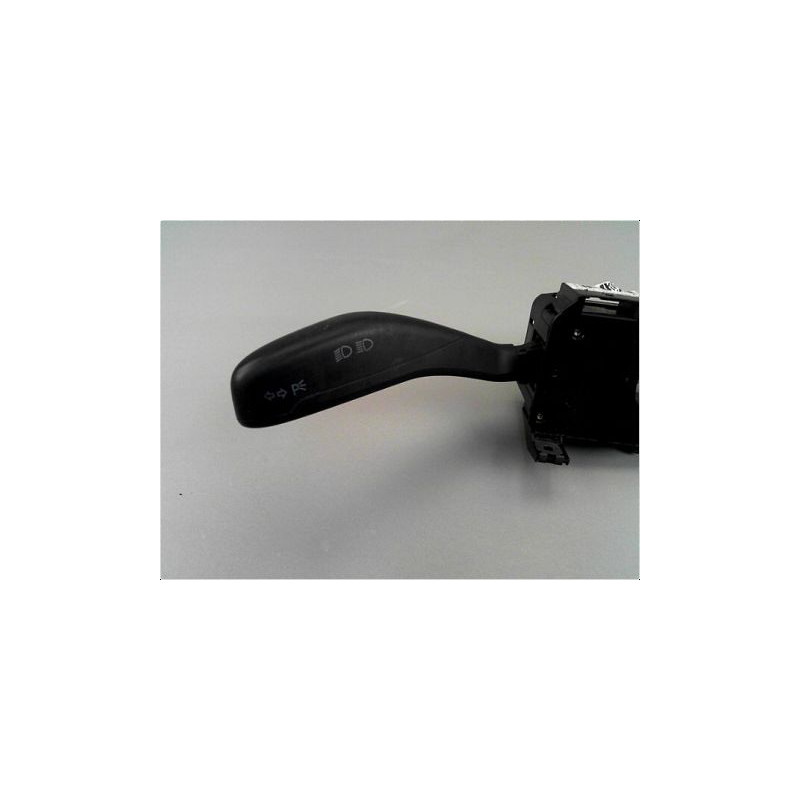 BLOC COMMODOS VOLKSWAGEN POLO IV 02-05