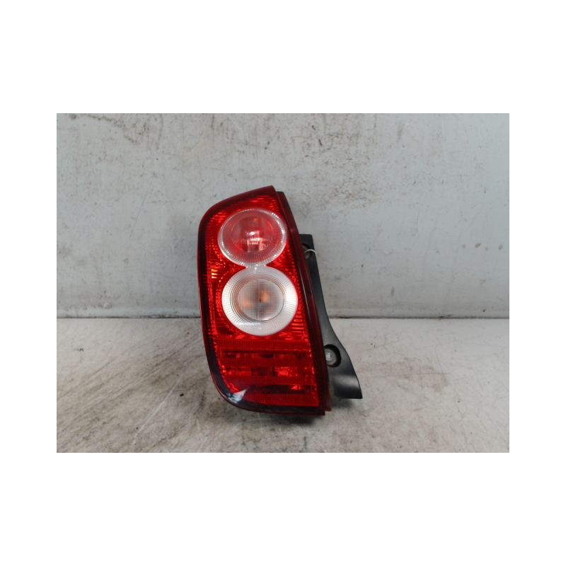 FEU ARRIERE GAUCHE  NISSAN MICRA 2009-