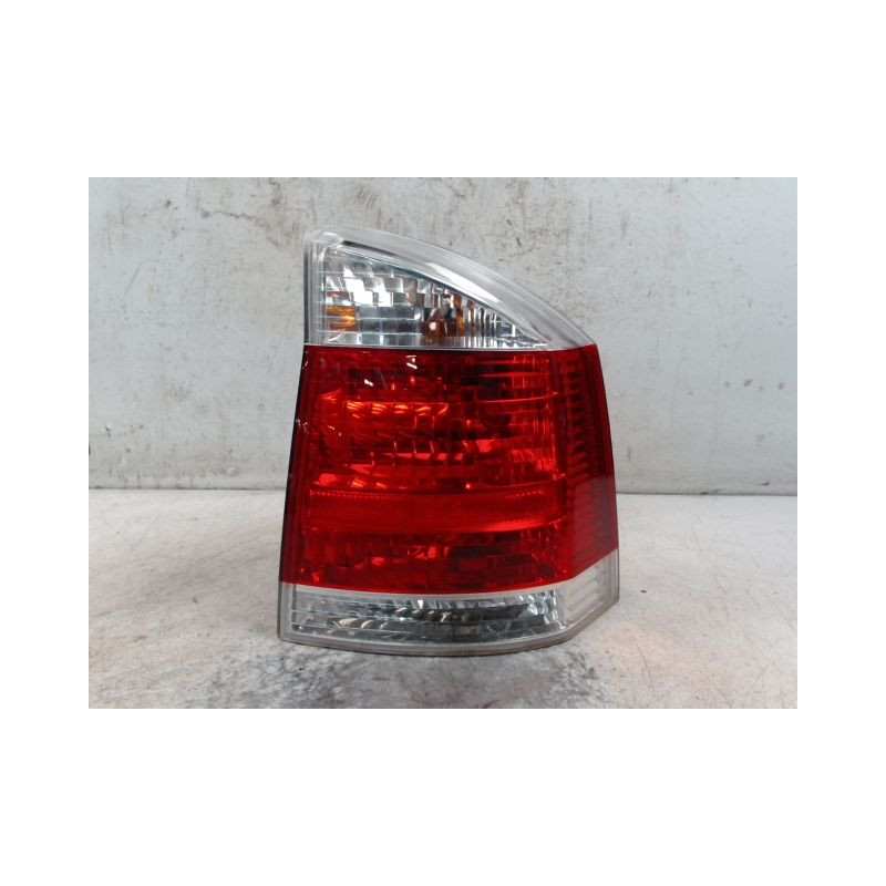 FEU ARRIERE DROIT OPEL VECTRA 2005-