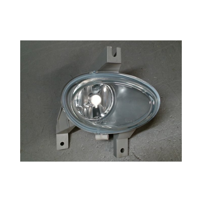 PHARE ANTIBROUILLARD AVANT DROIT OPEL TIGRA