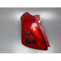 FEU ARRIERE GAUCHE  SUZUKI SWIFT