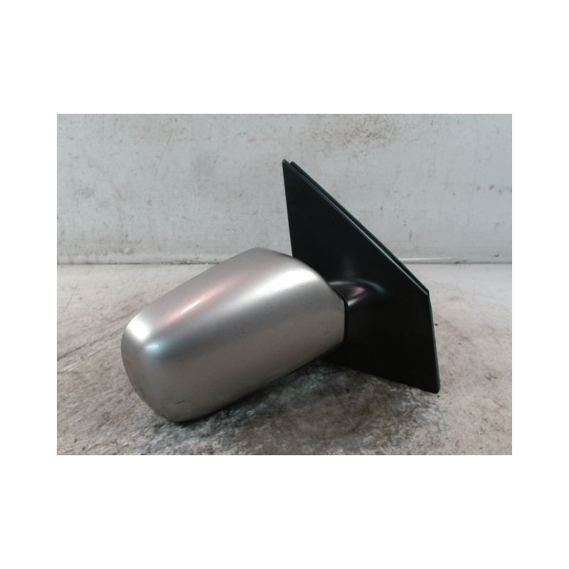 RETROVISEUR EXTERIEUR DROIT TOYOTA YARIS -2003