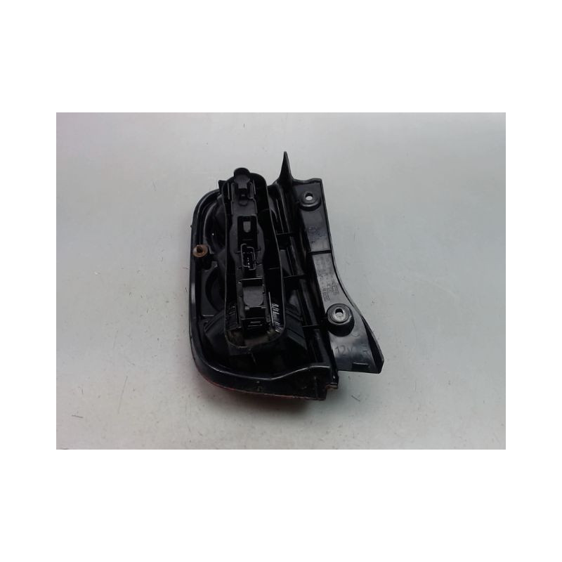 FEU ARRIERE DROIT NISSAN MICRA III Phase 1 2003-2005