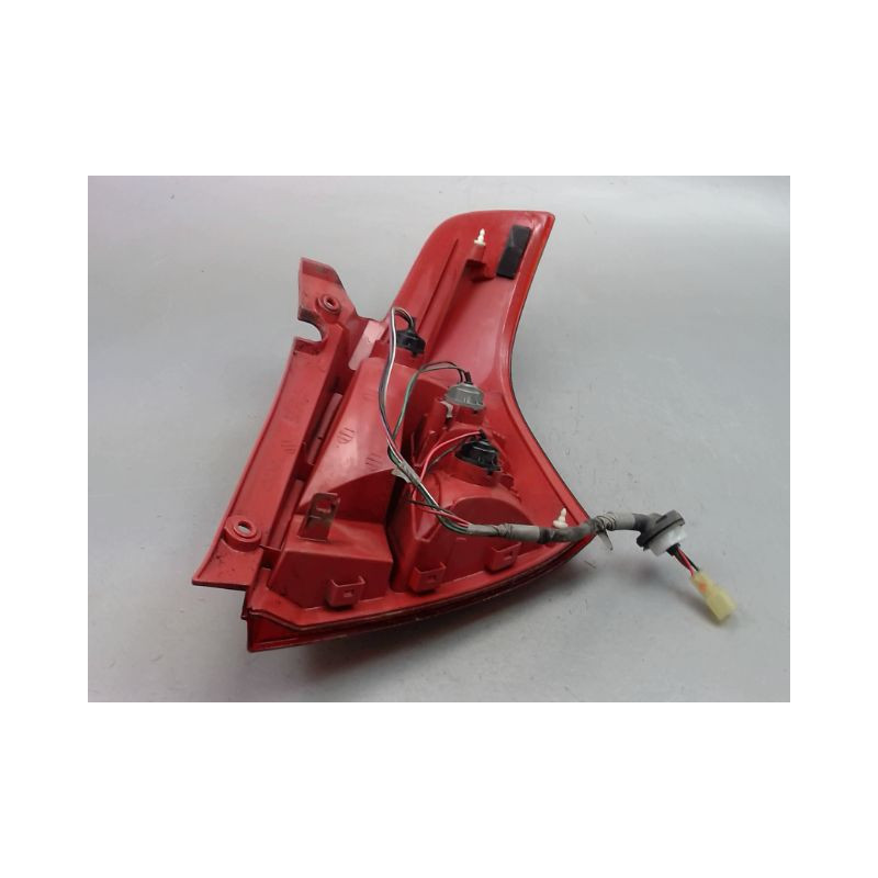 FEU ARRIERE GAUCHE  SUZUKI SWIFT III 2005-2011