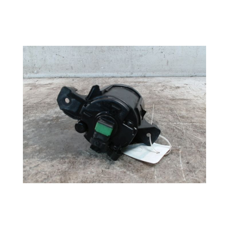 PHARE ANTIBROUILLARD AVANT GAUCHE RENAULT CLIO II PH.2 01-06