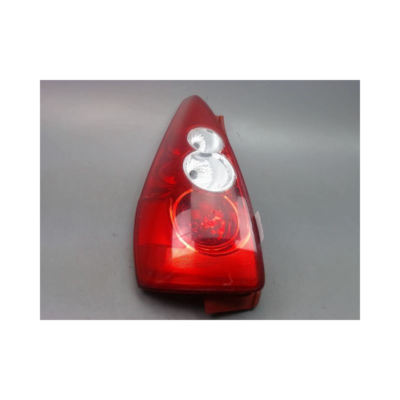 FEU ARRIERE GAUCHE  MAZDA 5 MONOSP. I Phase 1 2005-2008