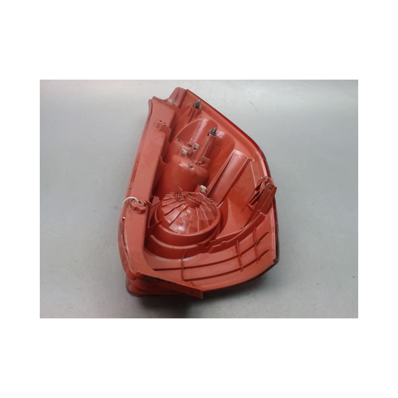 FEU ARRIERE GAUCHE  MAZDA 5 MONOSP. I Phase 1 2005-2008