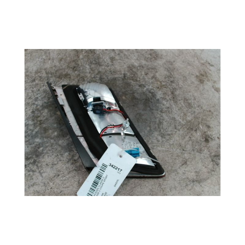 FEU ARRIERE INTERIEUR DROIT MERCEDES CLASSE C COUPE SPORT 2004-