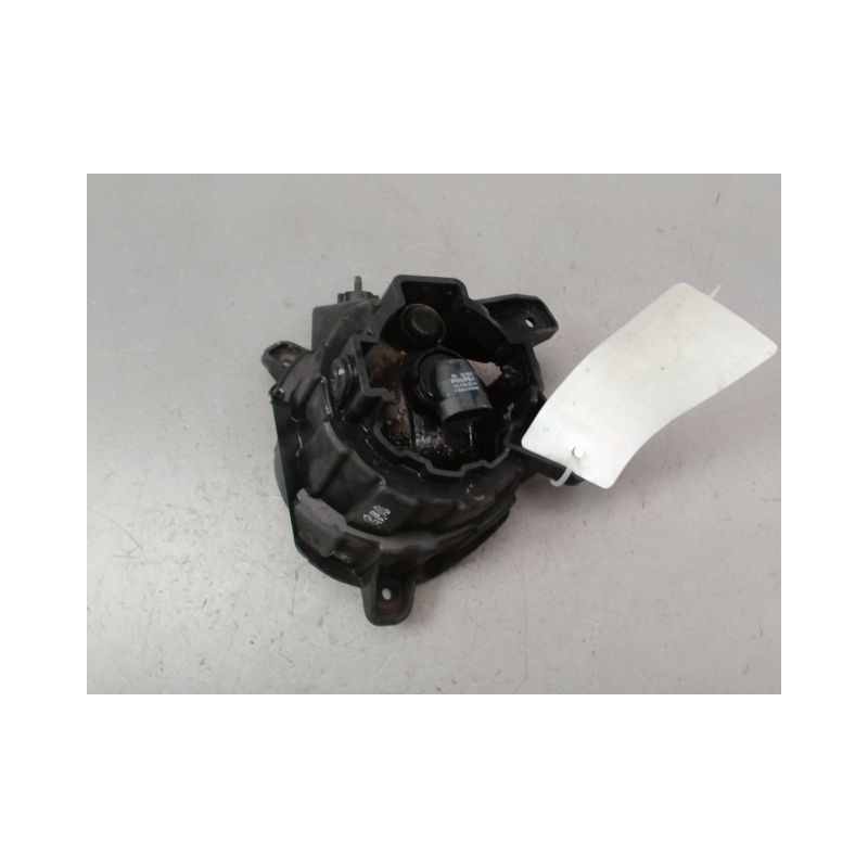 PHARE ANTIBROUILLARD AVANT DROIT KIA CARENS 2002-