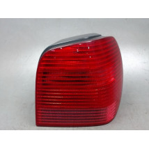 FEU ARRIERE DROIT VOLKSWAGEN POLO 99-2001