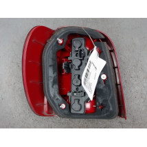 FEU ARRIERE DROIT VOLKSWAGEN POLO 99-2001