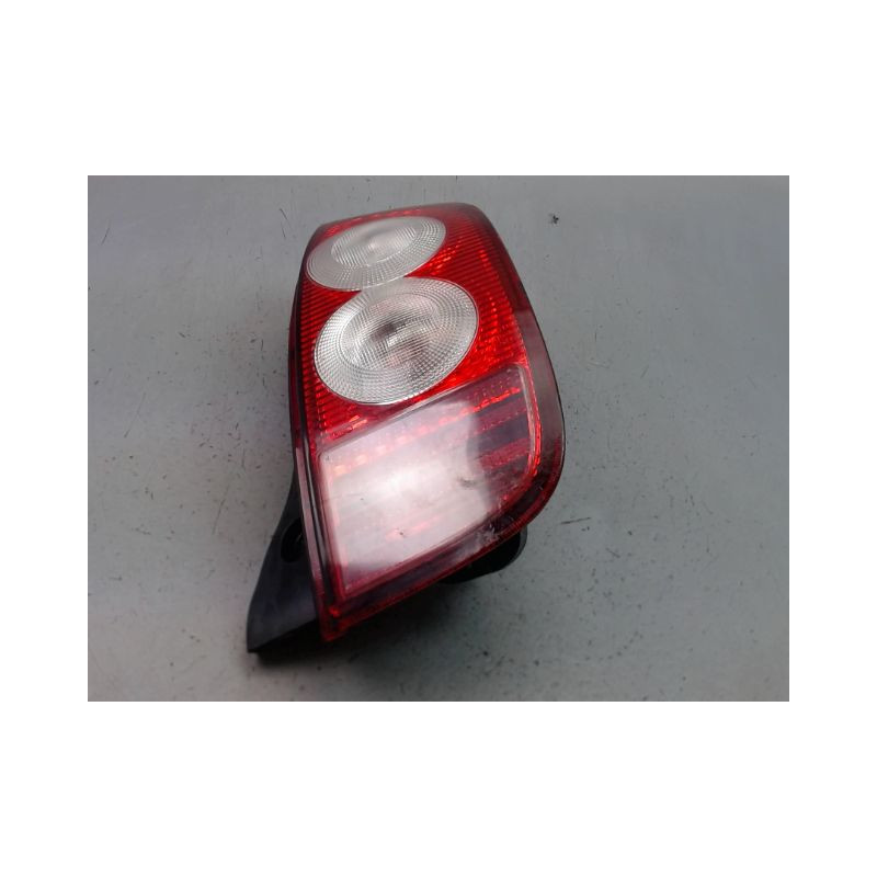 FEU ARRIERE DROIT NISSAN MICRA III Phase 1 2003-2005