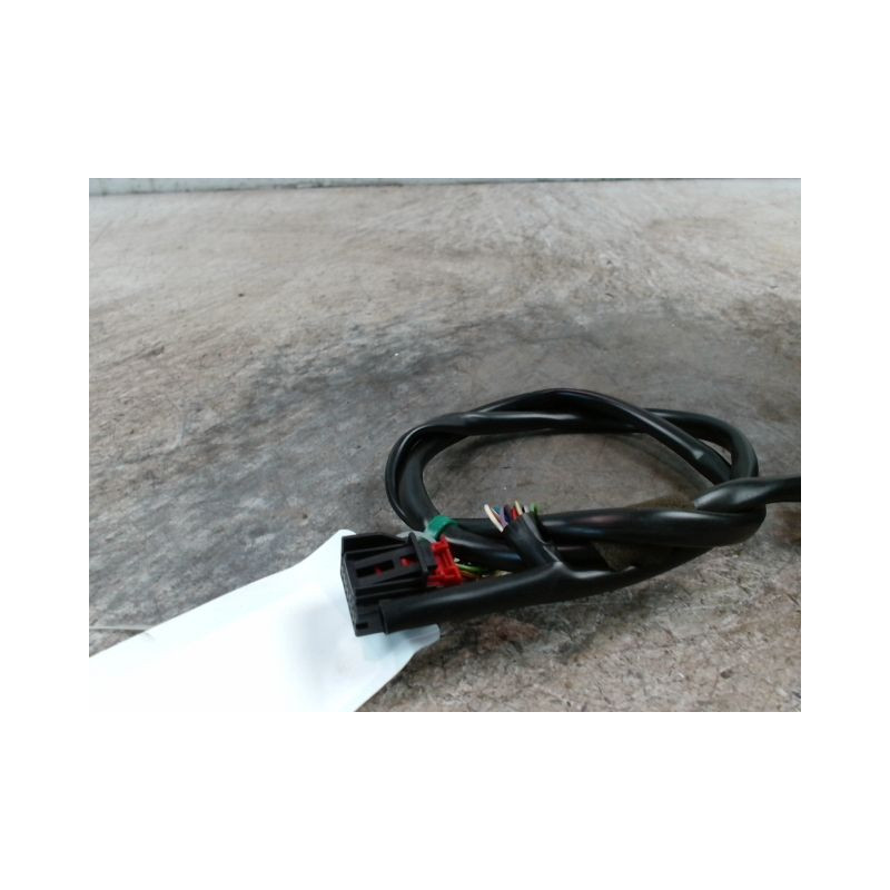 RETROVISEUR EXTERIEUR ELECTRIQUE GAUCHE VOLKSWAGEN PASSAT 2005-