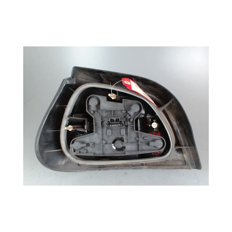 FEU ARRIERE DROIT RENAULT MEGANE 1 PHASE 1 GASOIL