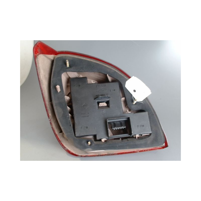 FEU ARRIERE DROIT FORD FIESTA 4 PHASE 2 GASOIL